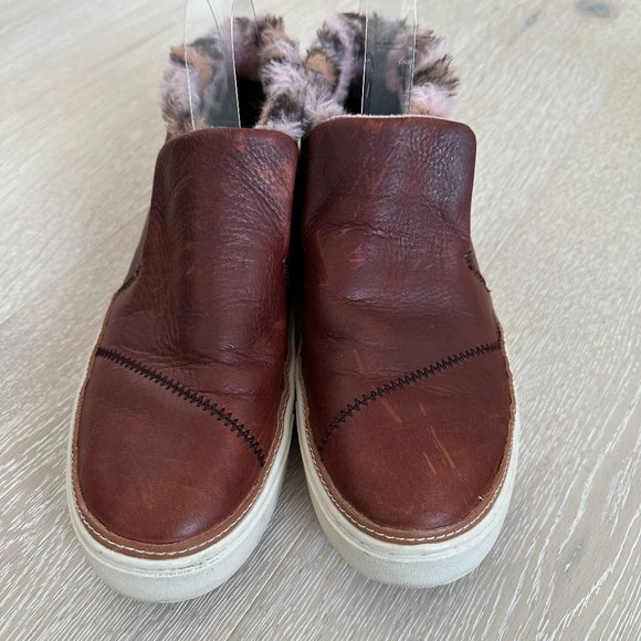Toms Burgundy Brown Leather Slip-On Booties - Picture 1 of 11